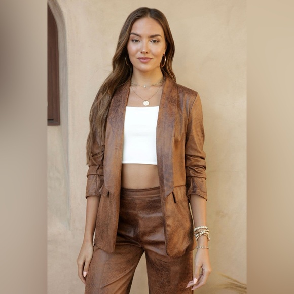 NWT Boutique Kylie Stonewash Faux Suede Blazer & Wide-Leg Pants Set - Picture 3 of 8